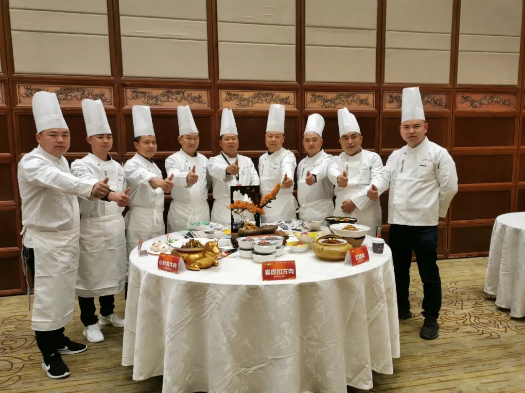 湘當牛氣,湘菜界的奧斯卡“2020年湘菜盛典”聰廚載譽而歸! 湘當牛氣,湘菜界的奧斯卡“2020年湘菜盛典”聰廚載譽而歸!